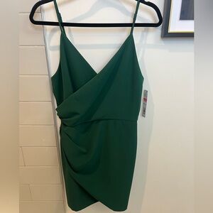 NWT Gianni Bini Elegant Green Women's Dress
